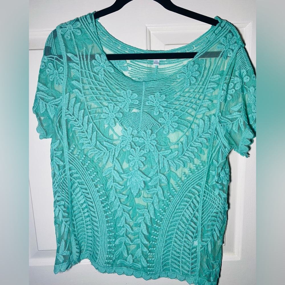Charming Charlie Green Floral Lace Shirt Womens size‎ M
